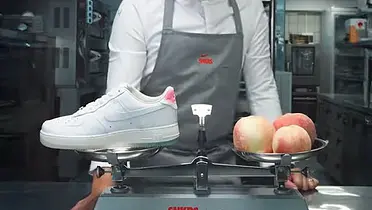 投桃报“礼”，SNKRS 8周年让祝福回归