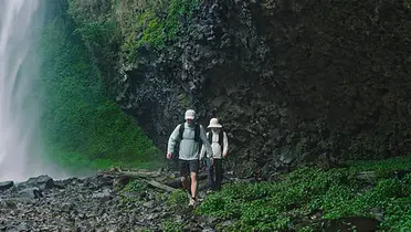 始祖鸟：循风向山，风起风壳