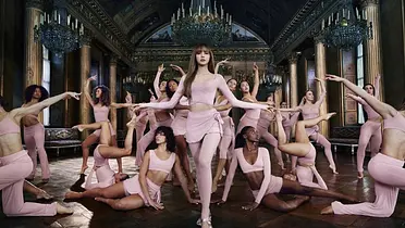 Lisa × NIKE × SKIMS，终于有广告知道让Lisa跳舞了