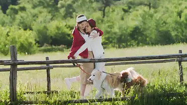 SK-II×欧阳娜娜×张子枫，拍了个旅行微综艺